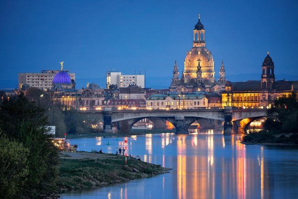 Wandbild Dresden - Blick auf Dresdner Altstadt zur Blauen Stunde (Motiv 01058)